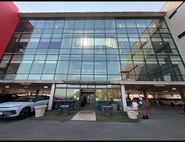 5,299.90M² OFFICE FOR SALE IN DUNKELD WEST